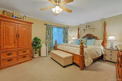 279 Treetop Circle, Nanuet, NY 10954 - Photo 25