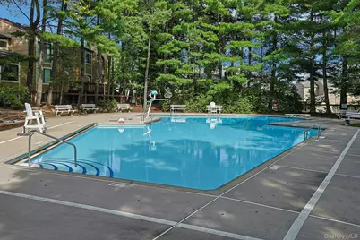 279 Treetop Circle, Nanuet, NY 10954 - Photo 33