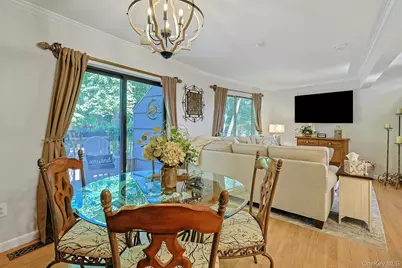 279 Treetop Circle, Nanuet, NY 10954 - Photo 11