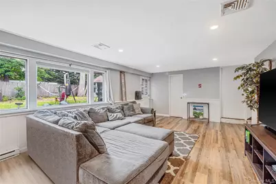 2275 Hynes Place, Bellmore, NY 11710 - Photo 15