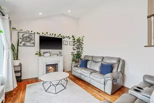 2275 Hynes Pl, Bellmore, NY 11710 - Photo 5