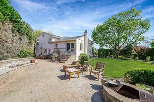 1072 Hicksville Rd, Seaford, NY 11783 - Photo 21