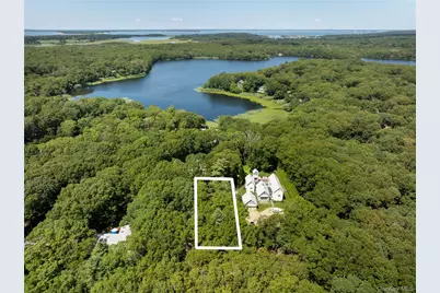 141 W Neck Road, Southampton, NY 11968 - Photo 3