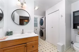 141 W Neck Rd, Southampton, NY 11968 - Photo 17