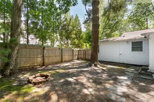 141 W Neck Rd, Southampton, NY 11968 - Photo 23