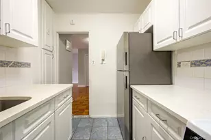 102-10 66th Rd, Forest Hills, NY 11375 - Photo 5