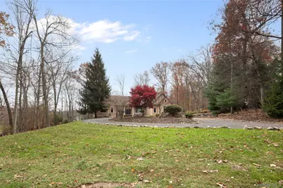 16 S De Baun Avenue, Airmont, NY 10901 - Photo 5