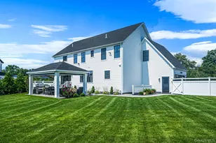 53 Southview Cir, Lake Grove, NY 11755 - Photo 33