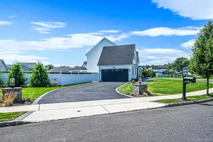 53 Southview Cir, Lake Grove, NY 11755 - Photo 35