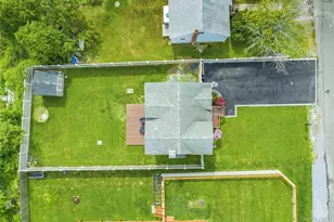 24 Peters Dr, Shirley, NY 11967 - Photo 25