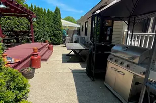 1661 Old Country Rd, Riverhead, NY 11901 - Photo 13