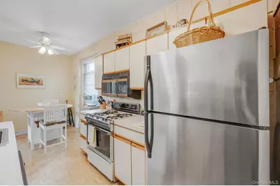 109-14 Ascan Avenue #4B, Forest Hills, NY 11375 - Photo 21