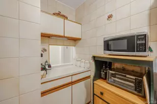 109-14 Ascan Ave, Forest Hills, NY 11375 - Photo 23