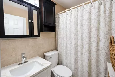 1061 Midland Street, Uniondale, NY 11553 - Photo 9