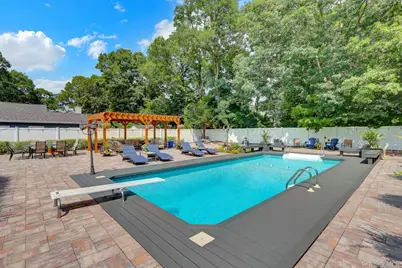 21 Morris Avenue, Patchogue, NY 11772 - Photo 39