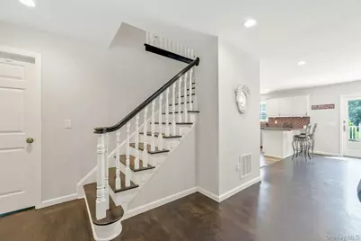 405 The Short Lane, East Marion, NY 11939 - Photo 9