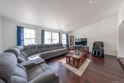 27 Walnut Street, New Windsor, NY 12553 - Photo 13