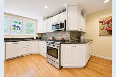 20 Tall Pines Lane, Nesconset, NY 11767 - Photo 5