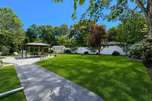 20 Tall Pines Ln, Nesconset, NY 11767 - Photo 25
