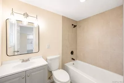 41 Madison Avenue, Amityville, NY 11701 - Photo 29