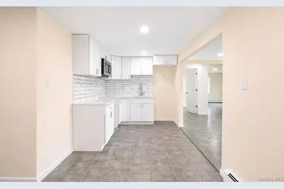 41 Madison Avenue, Amityville, NY 11701 - Photo 25