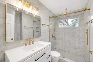 41 Madison Ave, Amityville, NY 11701 - Photo 23