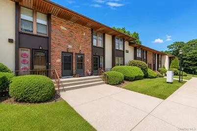 8 Sycamore Court #8, Selden, NY 11784 - Photo 3