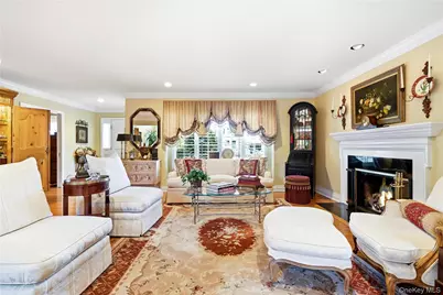 130 Fairview Road, Massapequa, NY 11758 - Photo 5