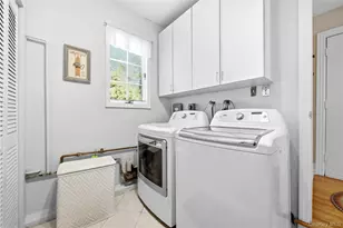 130 Fairview Rd, Massapequa, NY 11758 - Photo 31