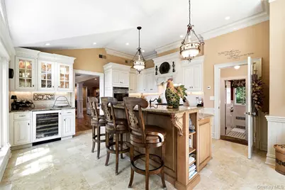 130 Fairview Road, Massapequa, NY 11758 - Photo 15