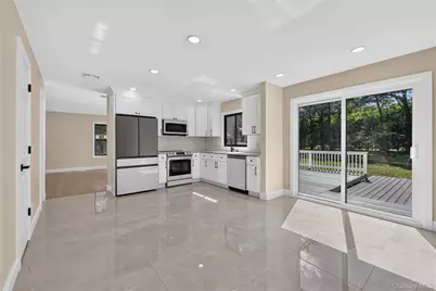 96 Chestnut Street, Mount Sinai, NY 11766 - Photo 13