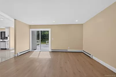 96 Chestnut Street, Mount Sinai, NY 11766 - Photo 9