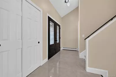 96 Chestnut Street, Mount Sinai, NY 11766 - Photo 5