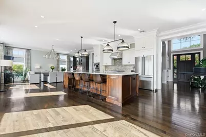 11 Angelica Court, West Babylon, NY 11704 - Photo 9