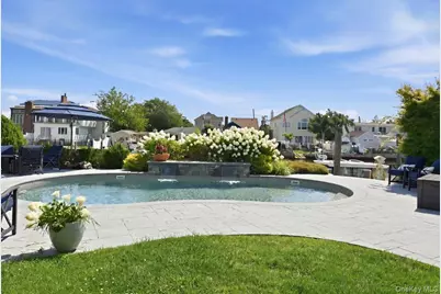 11 Angelica Court, West Babylon, NY 11704 - Photo 39