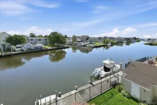 11 Angelica Ct, West Babylon, NY 11704 - Photo 31