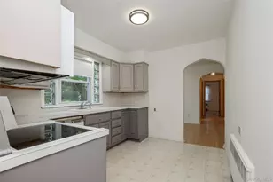 10 Old Northport Rd, Kings Park, NY 11754 - Photo 9