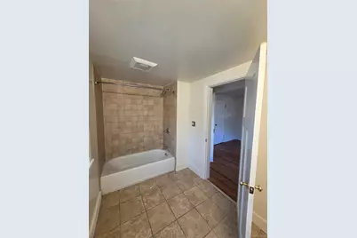 65 S Clinton Street #B, Poughkeepsie, NY 12601 - Photo 7