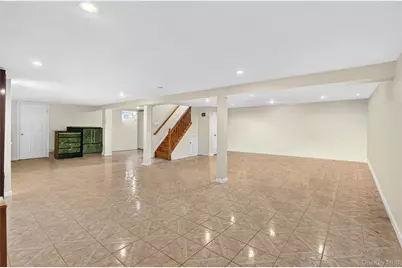108 Marcus Avenue, New Hyde Park, NY 11040 - Photo 19
