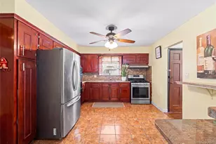139-45 227th St, Springfield Gardens, NY 11413 - Photo 7