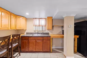 139-45 227th St, Springfield Gardens, NY 11413 - Photo 15
