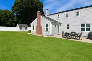 7 Carston St W, Selden, NY 11784 - Photo 23