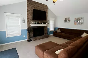 7 Carston St W, Selden, NY 11784 - Photo 9
