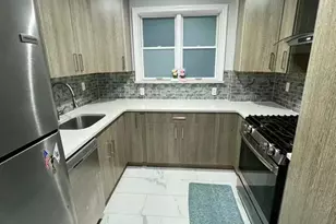 31-12 38th Ave, Long Island City, NY 11101 - Photo 3