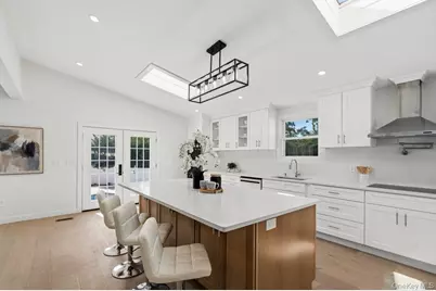 31 Seton Court, Old Bethpage, NY 11804 - Photo 21