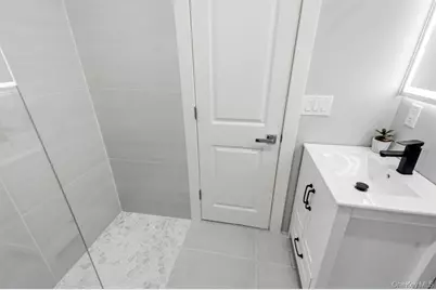 31 Seton Court, Old Bethpage, NY 11804 - Photo 25
