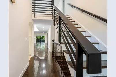 11 Pony Circle, Roslyn Heights, NY 11577 - Photo 5