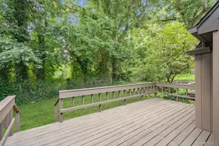 11 Pony Cir, Roslyn Heights, NY 11577 - Photo 45