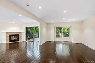 11 Pony Cir, Roslyn Heights, NY 11577 - Photo 17