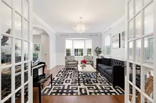 14 Dupont Ct, Dix Hills, NY 11746 - Photo 11